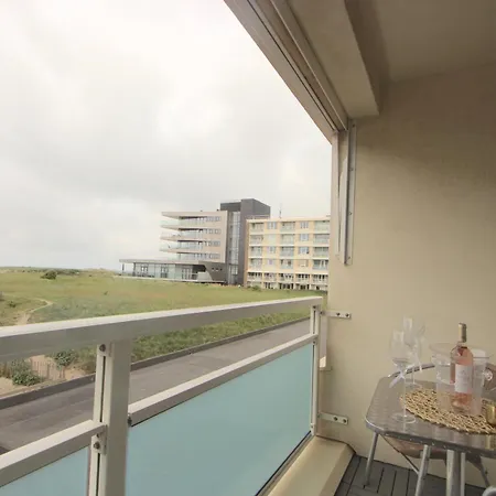Aan Zee Apartment