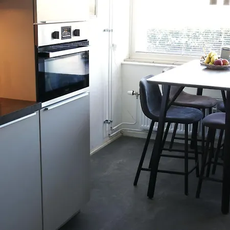 Aan Zee Apartment *