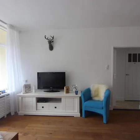 Aan Zee Apartamento *