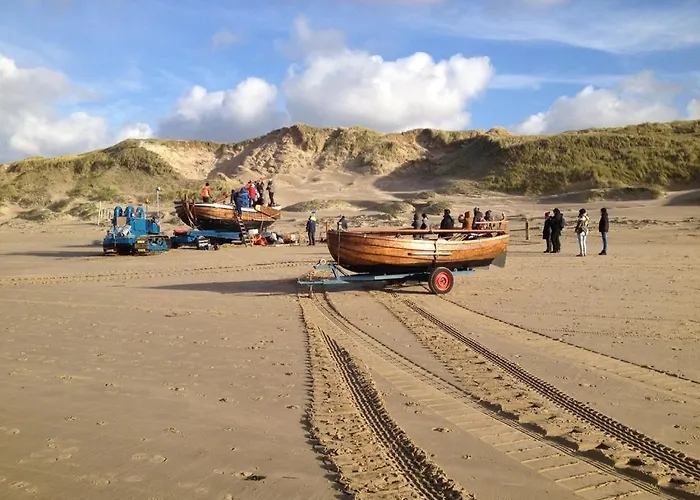 아파트 Aan Zee 에크몬드안지